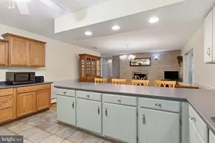 11 Springwood Ave, Stewartstown, PA 17363 - Photo 17