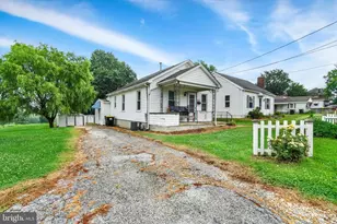 559 Wise Ave, Red Lion, PA 17356 - Photo 1