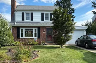 1952 Bannister St, York, PA 17404 - Photo 1