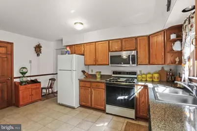 141 Oak Hills Drive, Hanover, PA 17331 - Photo 17