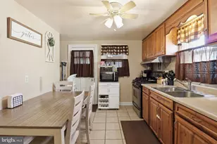 1196 Lancaster Ave, York, PA 17403 - Photo 9