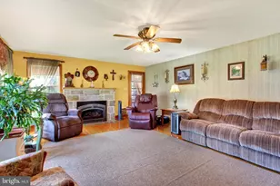 4024 Grandview Rd, Hanover, PA 17331 - Photo 3