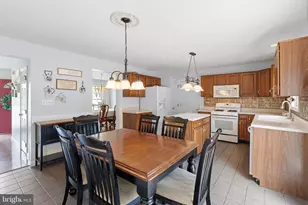 2768 Sparrow Dr, York, PA 17408 - Photo 11