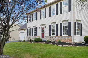 2768 Sparrow Dr, York, PA 17408 - Photo 1