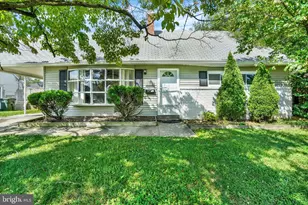 1417 Continental Rd, York, PA 17404 - Photo 1