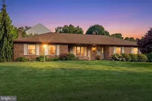 3106 Kingston Rd, York, PA 17402 - Photo 1