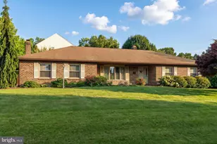 3106 Kingston Rd, York, PA 17402 - Photo 3