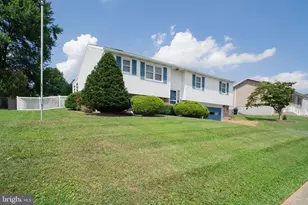 385 E Beaver St, York, PA 17406 - Photo 3