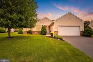 1456 Wheatfield Dr, York, PA 17408 - Photo 1