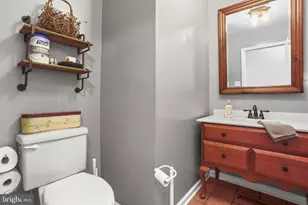 206 Fairview Dr, Hanover, PA 17331 - Photo 13