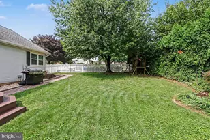 100 Meadow Hill Dr, York, PA 17402 - Photo 29