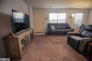 460 Buttonwood Ln, York, PA 17406 - Photo 7