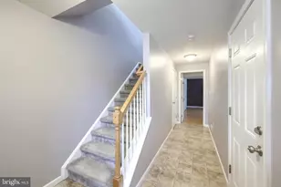 2424 Schultz Way, York, PA 17402 - Photo 9