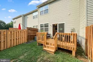 2424 Schultz Way, York, PA 17402 - Photo 5