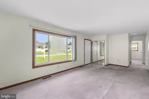 3818 Oakleigh Dr, York, PA 17402 - Photo 7