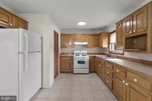 3818 Oakleigh Dr, York, PA 17402 - Photo 11
