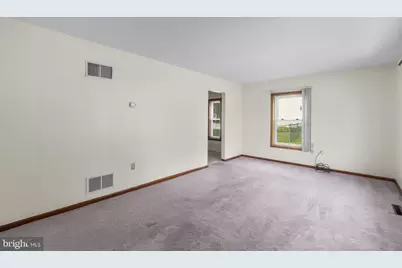 3818 Oakleigh Drive, York, PA 17402 - Photo 5