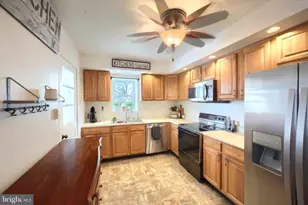 95 N East St, Spring Grove, PA 17362 - Photo 9