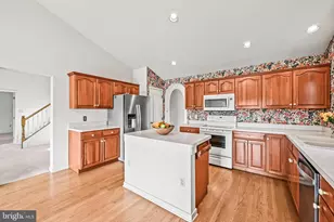 2716 Fairway Dr, York, PA 17402 - Photo 9