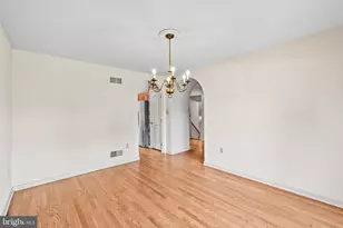 2716 Fairway Dr, York, PA 17402 - Photo 7