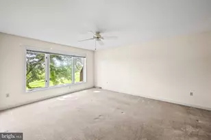 2716 Fairway Dr, York, PA 17402 - Photo 15