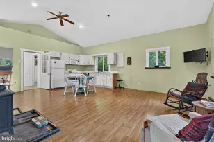 699 Cold Cabin Rd, Delta, PA 17314 - Photo 7