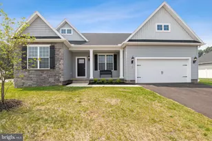37 Friar Rd, York, PA 17408 - Photo 1