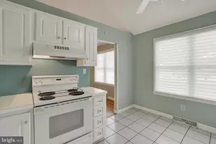 355 Edgewood Rd, York, PA 17402 - Photo 9