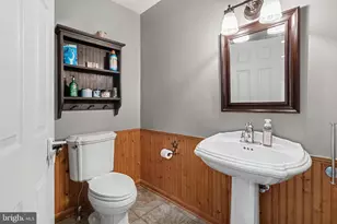 2005 Woodberry Rd, York, PA 17408 - Photo 11