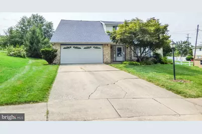 410 Folkstone Court, York, PA 17402 - Photo 3