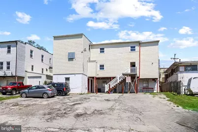 326 E Broadway, Red Lion, PA 17356 - Photo 9