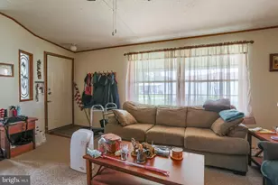 118 Honey Locust Cir, Dover, PA 17315 - Photo 7