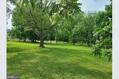 885 W Broadway, Red Lion, PA 17356 - Photo 1