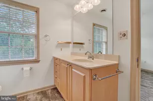 2042 Wyntre Brooke Dr S, York, PA 17403 - Photo 23