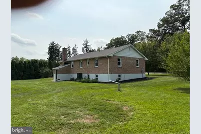 325 E Butter Road, York, PA 17404 - Photo 5