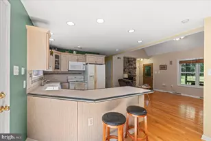 682 Woodburne Rd, Lewisberry, PA 17339 - Photo 11