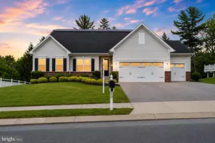 1013 Pin Oak Ln, York, PA 17403 - Photo 3
