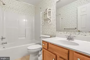 1365 Village Dr, Spring Grove, PA 17362 - Photo 23