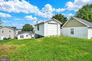 1608 W Poplar Terrace, York, PA 17404 - Photo 17