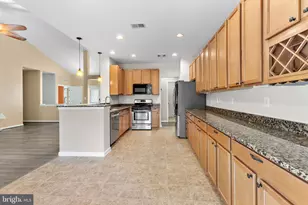 176 Split Rock Dr, Delta, PA 17314 - Photo 5
