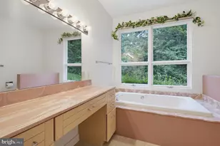 161 Oak Hills Dr, Hanover, PA 17331 - Photo 17