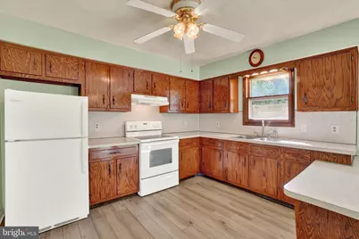 3490 Kingston Road, York, PA 17402 - Photo 5