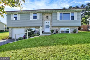 3490 Kingston Rd, York, PA 17402 - Photo 1