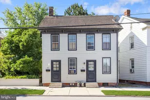 503 York St, Hanover, PA 17331 - Photo 1