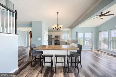 1160 Cranberry Ln W, York, PA 17402 - Photo 9