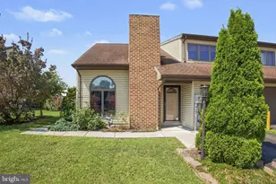1122 Roosevelt Ct, Hanover, PA 17331 - Photo 1