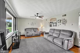 3005 Imperial Dr, Dover, PA 17315 - Photo 3