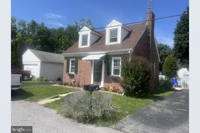 801 E 10th Avenue, York, PA 17402 - Photo 3