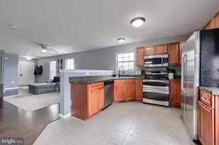 600 Glen Dr, Manchester, PA 17345 - Photo 11