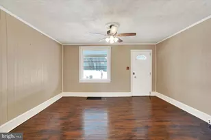 1582 W King St, York, PA 17404 - Photo 5
